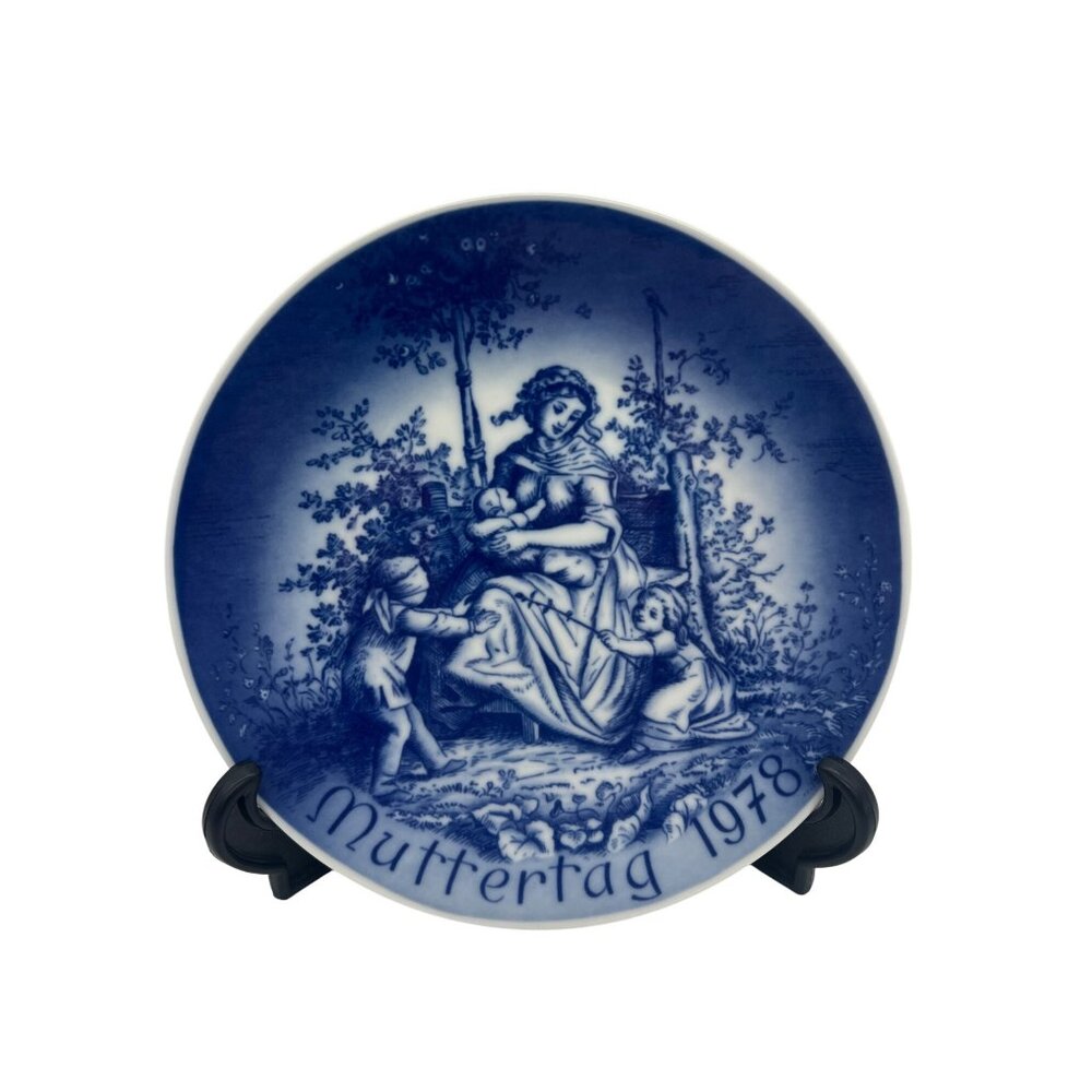 1978 Bareuther Bavaria Muttertag Plate 7.75" Mother's Day Germany Art